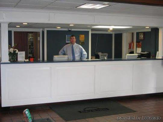 Rodeway Inn And Suites Portsmouth Interior photo